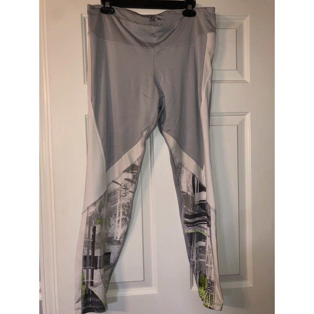Reebok Athletic Leggings Size XL Activewear Stretch Gray printed Speedwick Gym